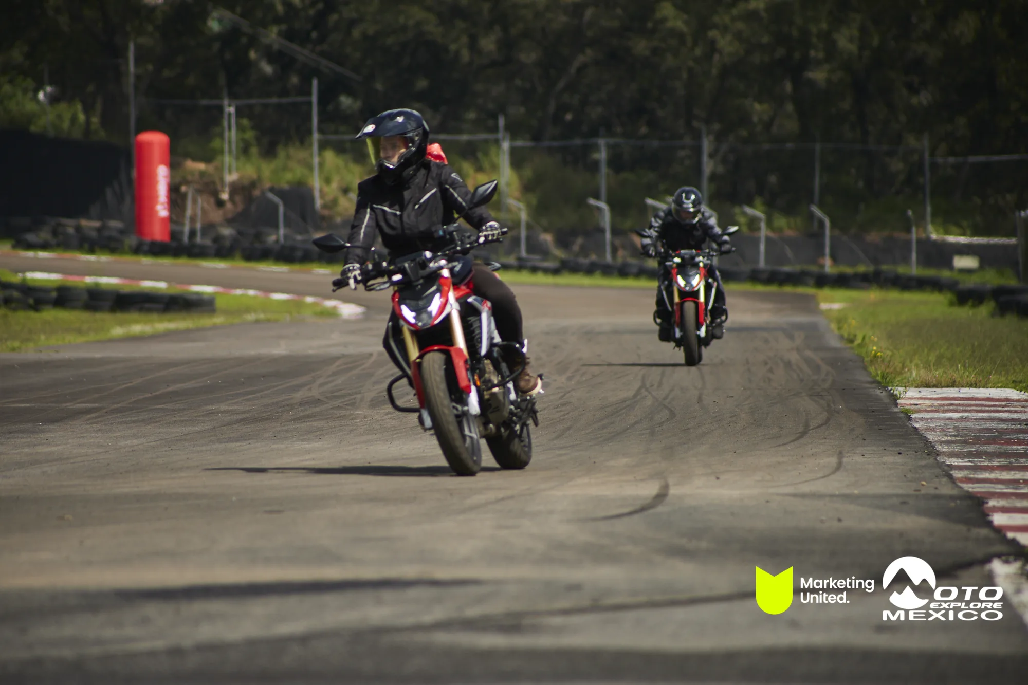 HUNK TRACKDAY 246